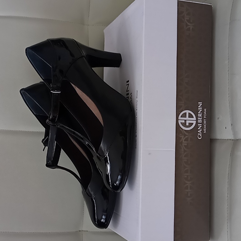 Giani Bernini Memory Form Vaneza Black Size 8.5W